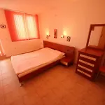 Julia Family - Menada Apartment *