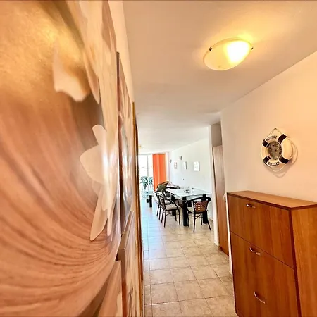 Julia Family - Menada Apartman Napospart