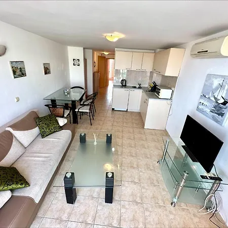 Apartman Julia Family - Menada Napospart