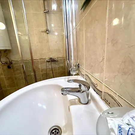 Julia Family - Menada Lejlighed *