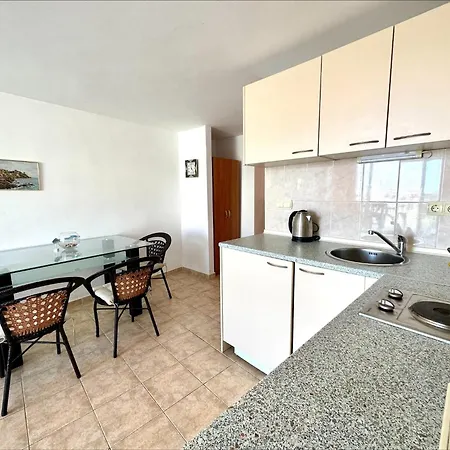 Julia Family - Menada Apartman Napospart