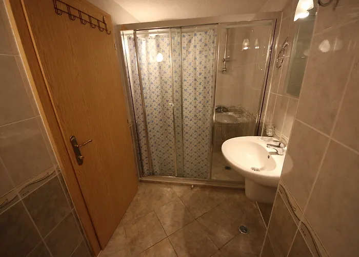 Julia Family - Menada サニービーチ