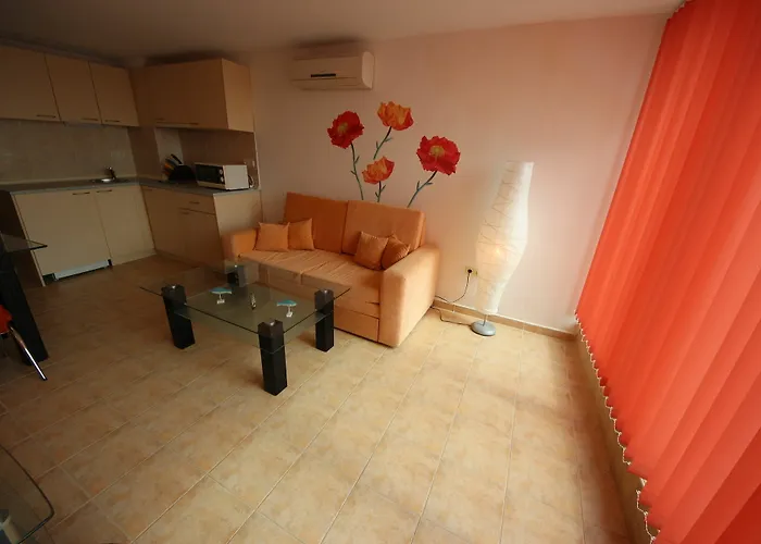 Julia Family - Menada * サニービーチ