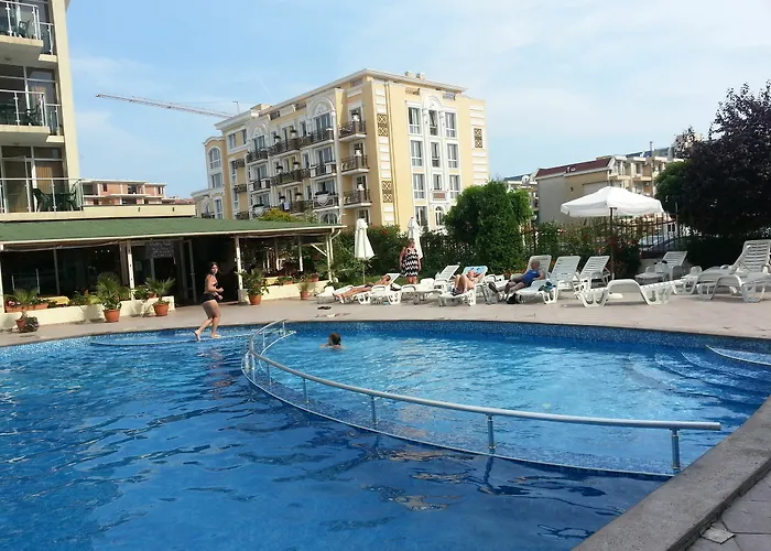 Julia Family - Menada *