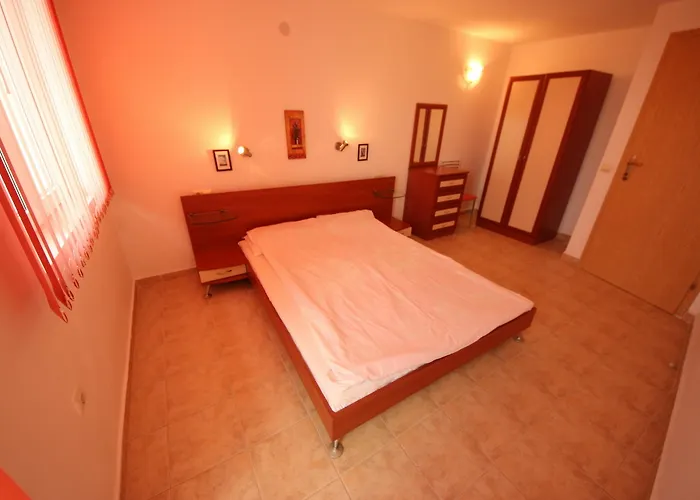 アパート Julia Family - Menada *