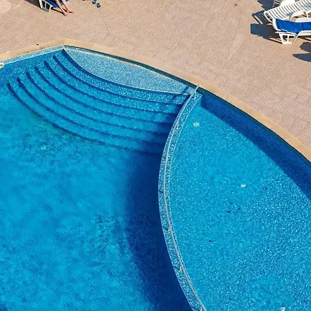 Julia Family - Menada * סאני ביץ'