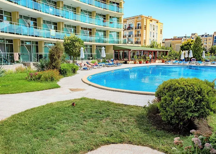 Julia Family - Menada Apartment