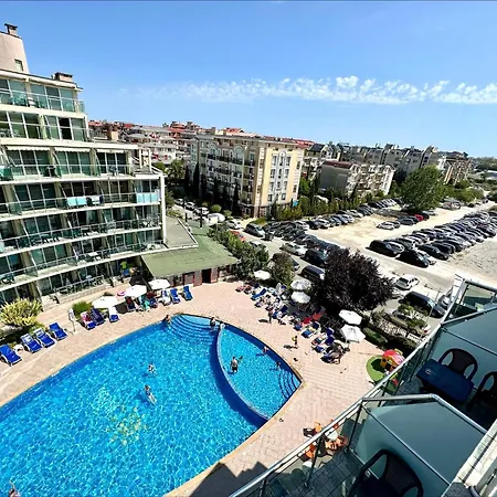 Julia Family - Menada Daire *